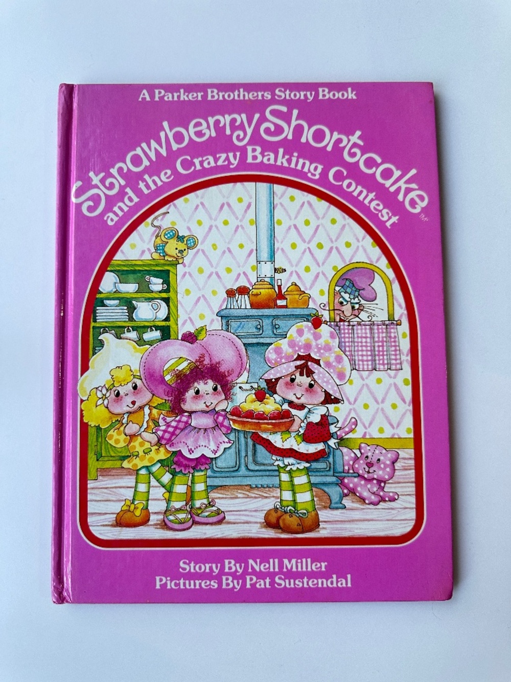 Vintage 1983 Strawberry Shortcake & The Crazy Bakery Contest Hardcover Book